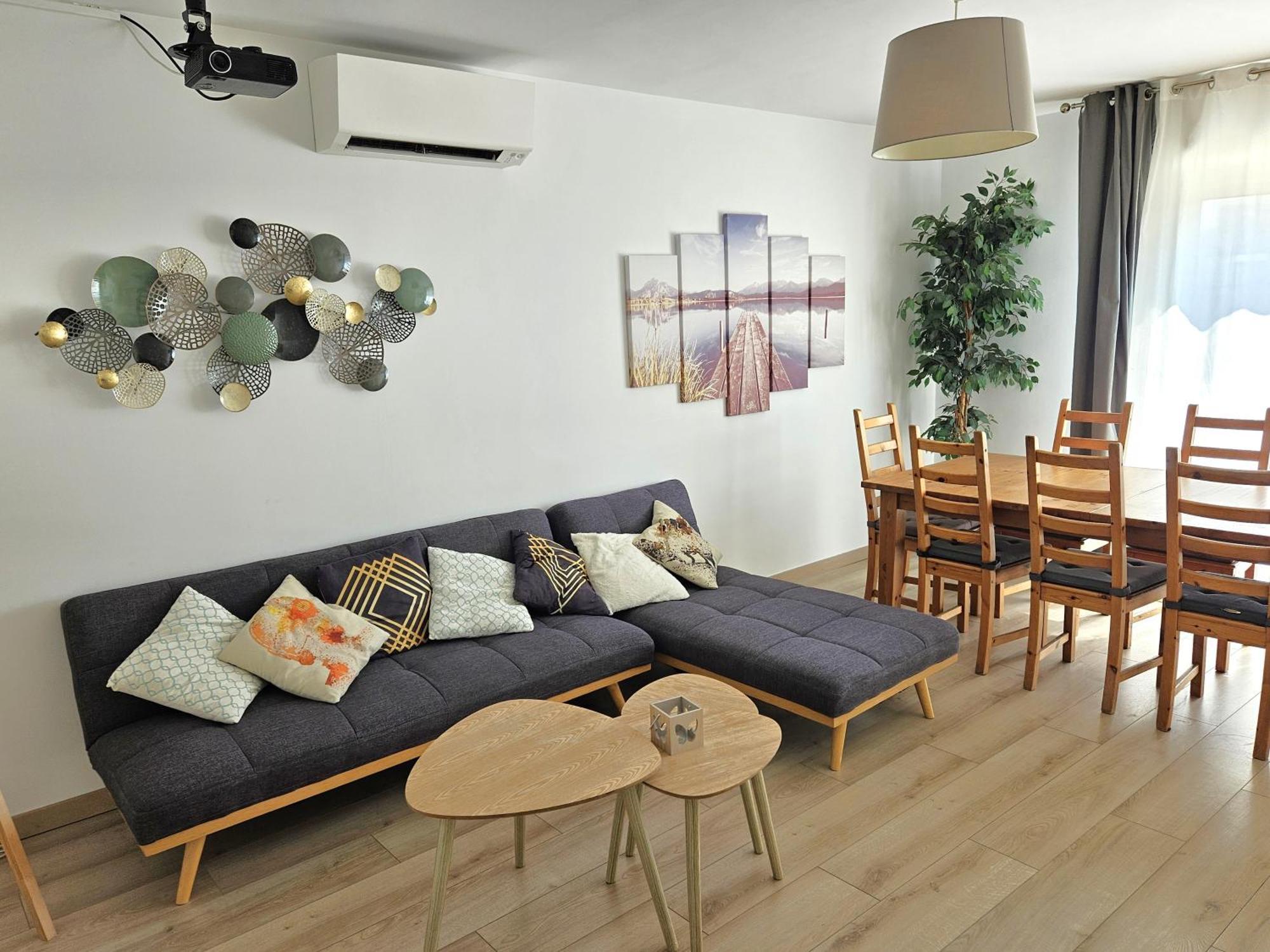 Chambre En Colocation Fille, Proche Mer, Climatisation 土伦 外观 照片