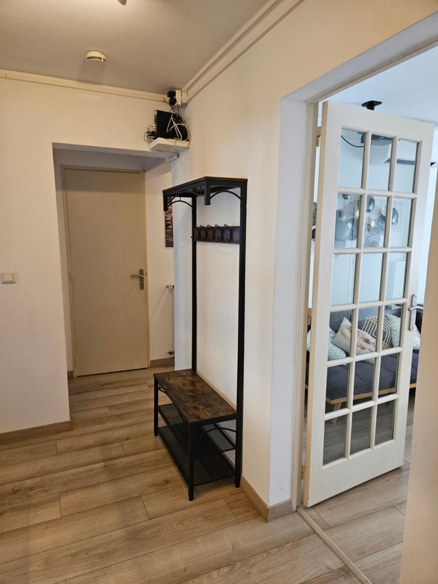 Chambre En Colocation Fille, Proche Mer, Climatisation 土伦 外观 照片
