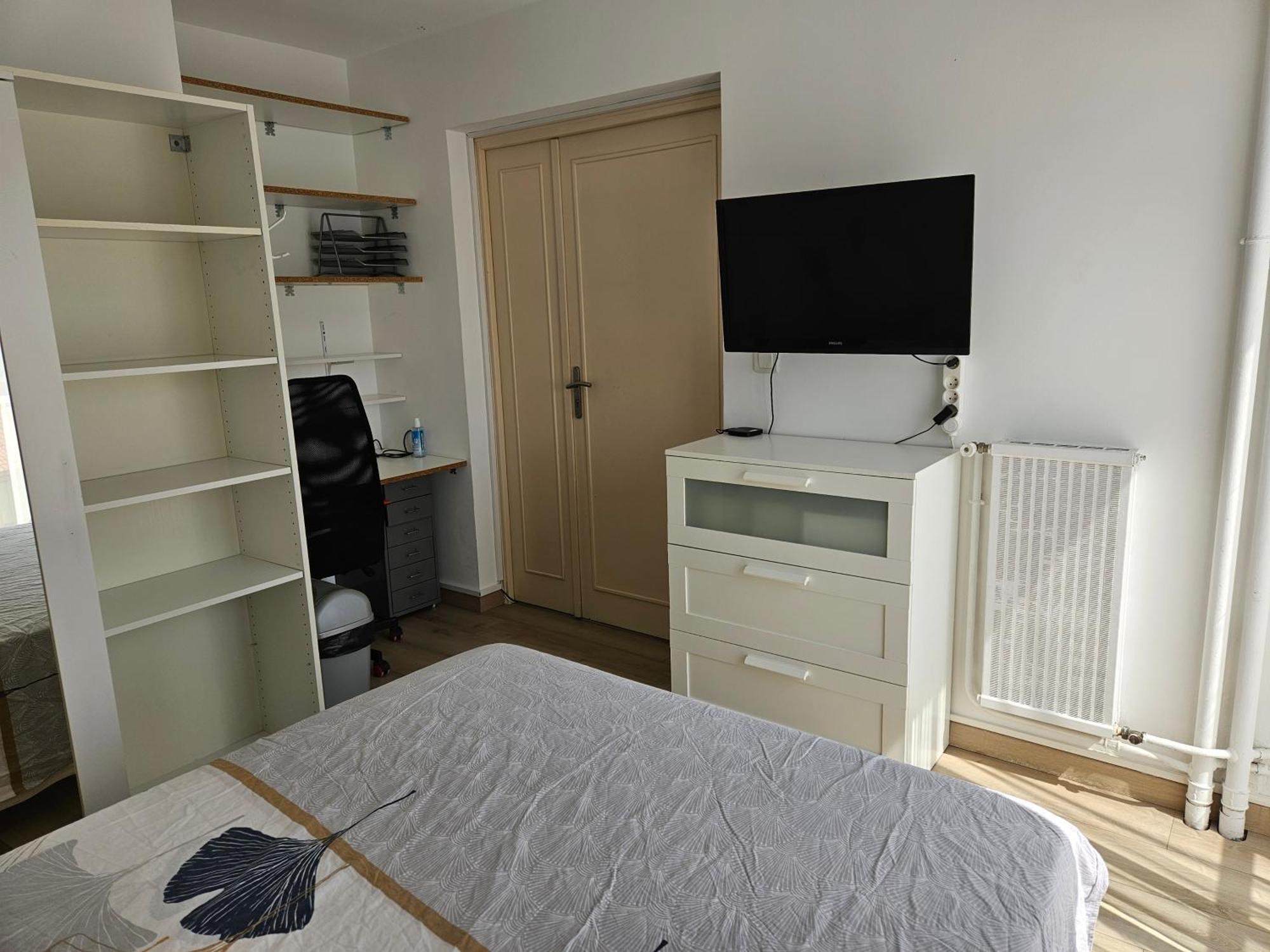 Chambre En Colocation Fille, Proche Mer, Climatisation 土伦 外观 照片
